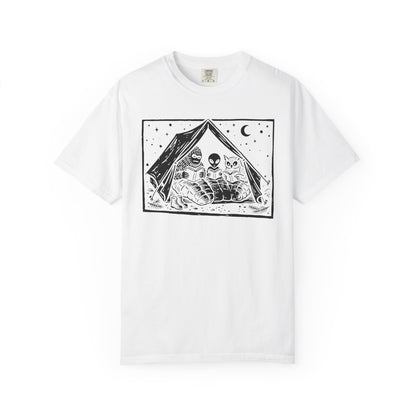 Mothman, Bigfoot and Horned Reading Comfort Colors® Shirt